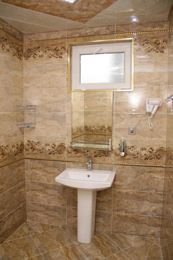 Euro Hotel Quba Buitenkant foto